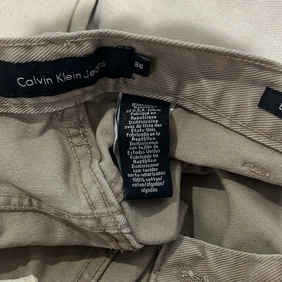 Two Calvin Klein jeans excellent condition easy fit Khaki - Picture 3 of 5